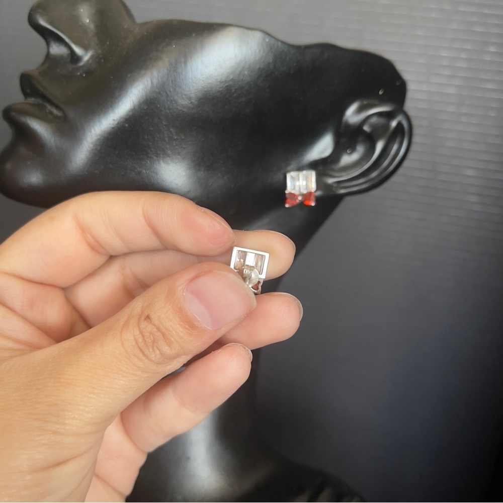 Sterling silver bow cz square stud earrings - Picture 4 of 6